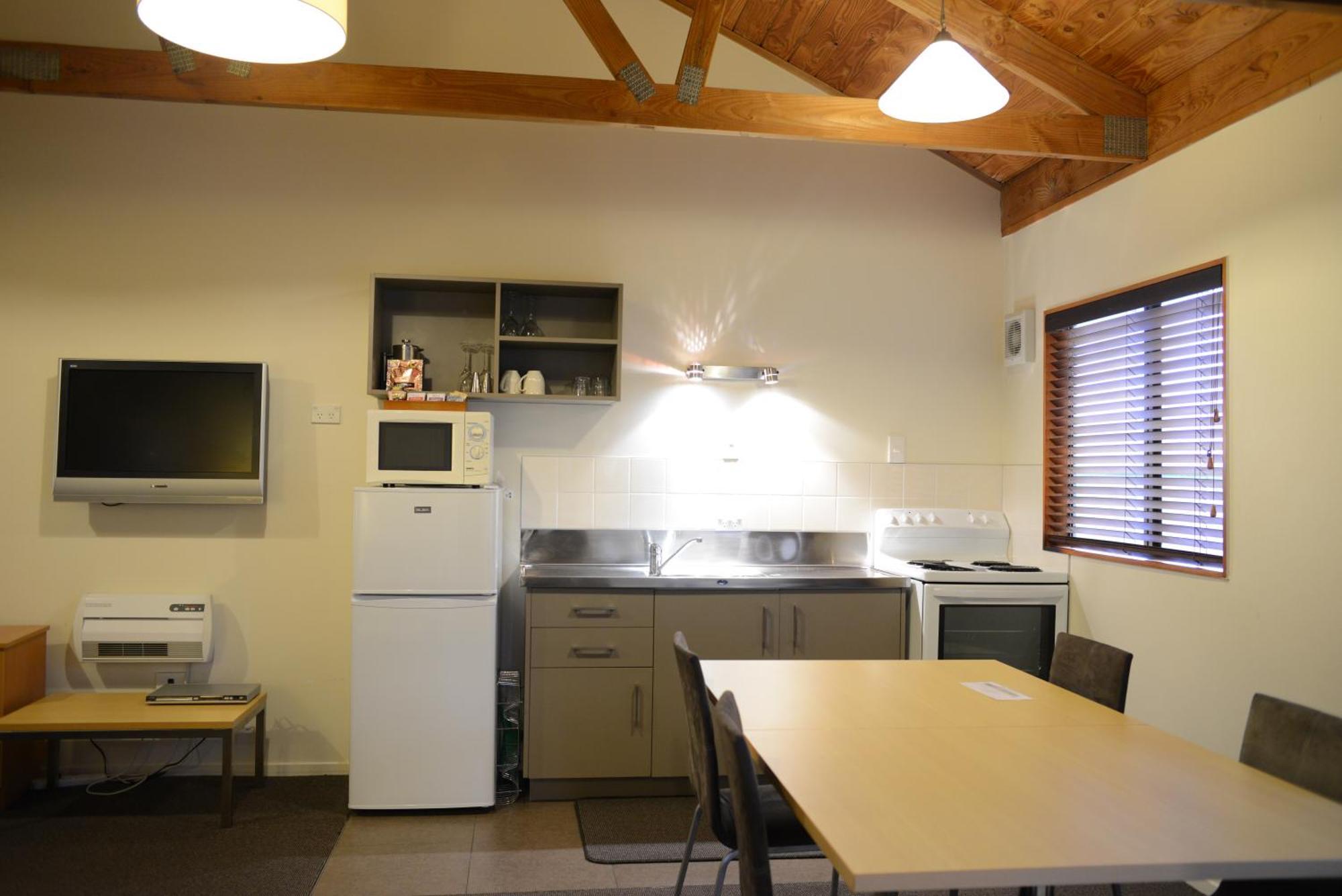 אוהקונה The Hobbit Motorlodge מראה חיצוני תמונה