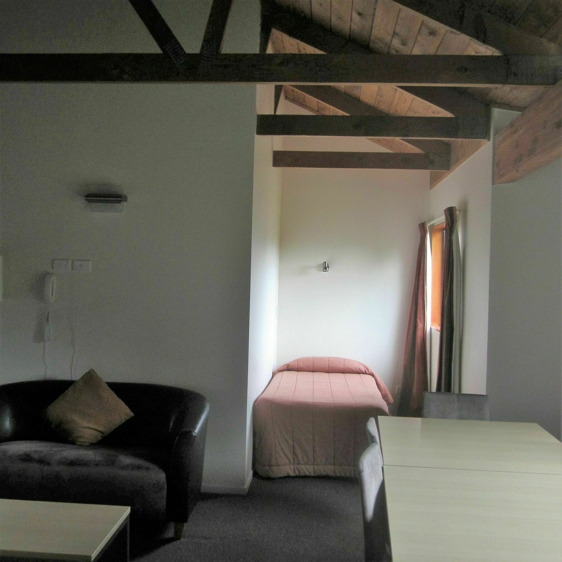 אוהקונה The Hobbit Motorlodge מראה חיצוני תמונה